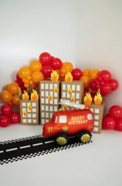 Balon foliowy stojący Wóz Strażacki - czerwony, 67 x 53 cm