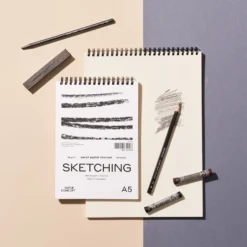Blok szkicowy Sketching na spirali - PaperConcept - medium grain A4 90 g 50 ark.
