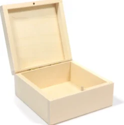 Drewniane pudełko, kasetka - 10 x 10 x 5 cm