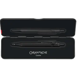 Długopis 849 Black Code XL z etui - Caran d'Ache - Black