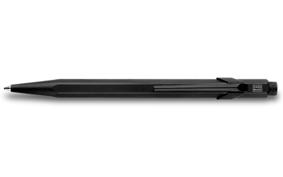 Długopis 849 Black Code z etui - Caran d'Ache - czarny
