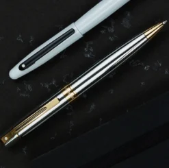 Długopis 300 - Sheaffer - Bright Chrome Gold Trim