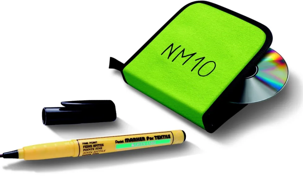 Marker, pisak do tkanin - Pentel - czarny