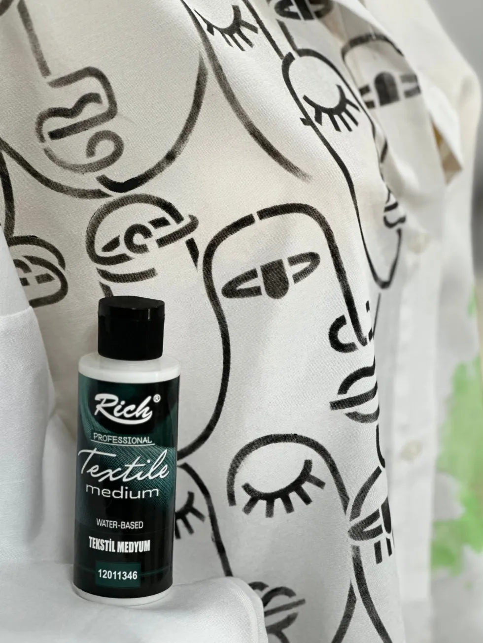 Medium do malowania tkanin Textile Medium - Rich - 120 ml