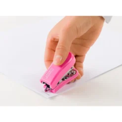 Mini zszywacz biurowy ze zszywkami - Novus - różowy