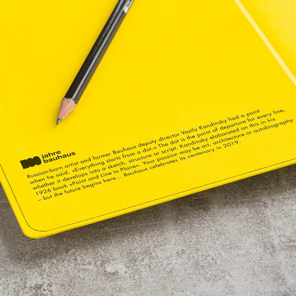 Notatnik Bauhaus - Leuchtturm1917 - Black, w kropki, twarda okładka, A5