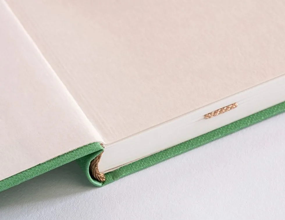 Notes w kropki Mono - Gmund - Sage 115 g 112 ark.