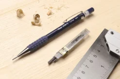 Ołówek automatyczny AM13 z grafitami - Pentel - czarny, 1,3 mm, HB