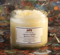 Pasta woskowa Miracle Medium Beeswax Paste - Michael Harding - 100 ml