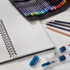 Piórnik materiałowy Pencil Wrap - Derwent - czarny