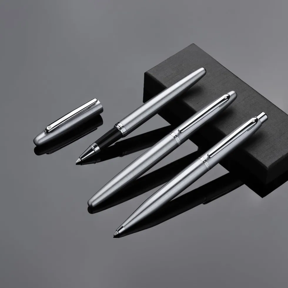 Pióro wieczne VFM - Sheaffer - Polished Chrome F
