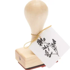 Stempel na drewnianym gryfie - Rico Design - Kwiat dzwonka