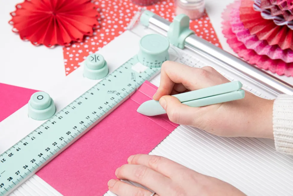 Tablica do bigowania z trymerem Making Tool - Sizzix - 42 x 35 cm