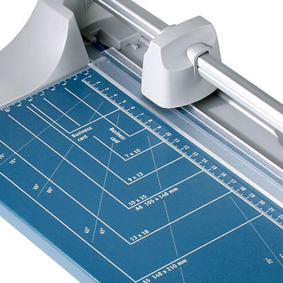 Trymer do cięcia papieru, model 507 - Dahle - A4, 32 cm