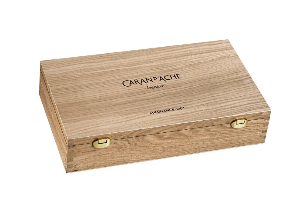 Zestaw kredek ołówkowych Luminance w kasecie - Caran d'Ache - 112 szt.